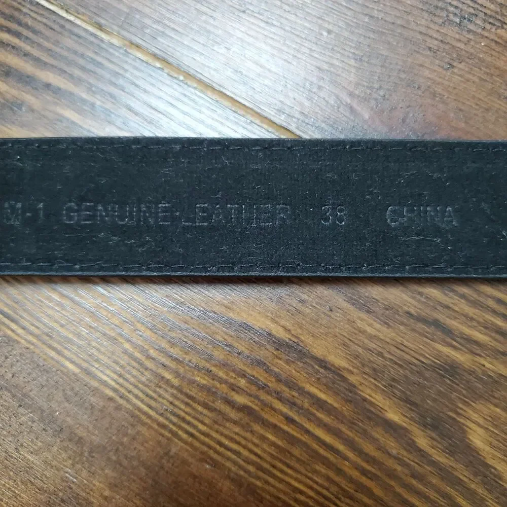 Pebbled Leather Belt Men's 38 Black Silvertone Buckle 1